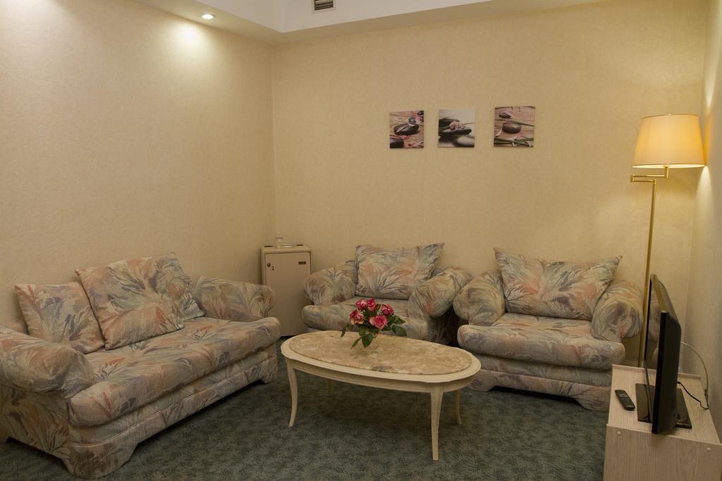 Sarunas 3* Vilnius