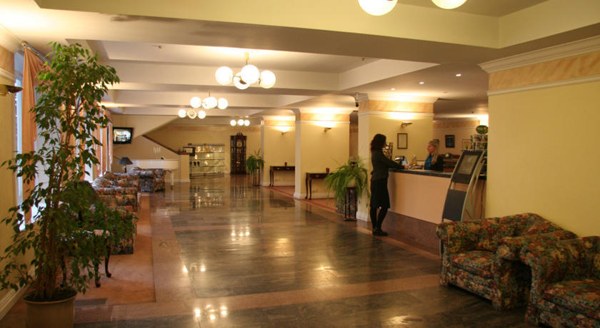 Sarunas Hotel